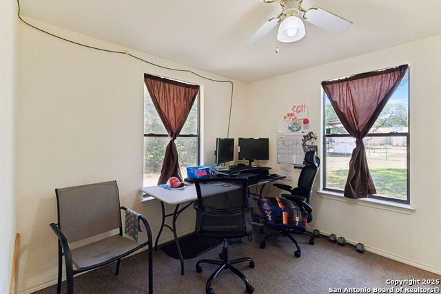 Listing photo id 43 for 9516 Geronimo Oaks