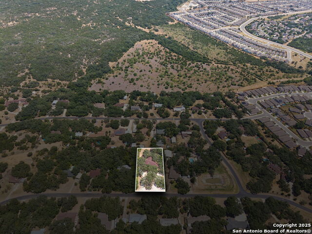 Listing photo id 47 for 9516 Geronimo Oaks