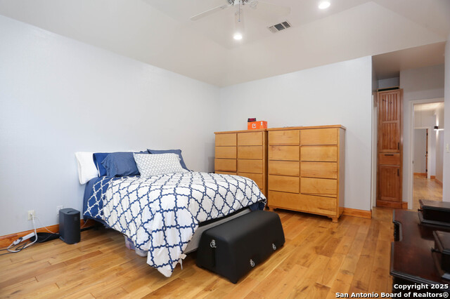 Listing photo id 11 for 1411 Driftwood