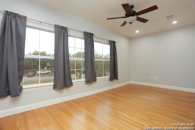 Listing photo id 16 for 1411 Driftwood