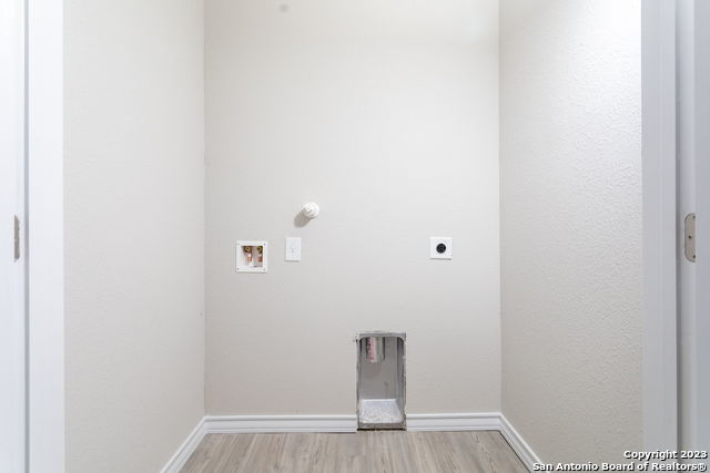 Image 30 of 32 For 513-515 Hudson St