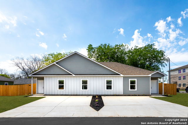 Image 5 of 32 For 513-515 Hudson St