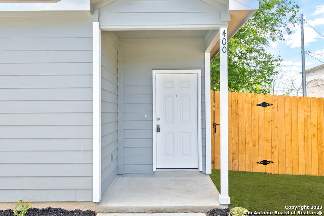 Image 7 of 32 For 513-515 Hudson St