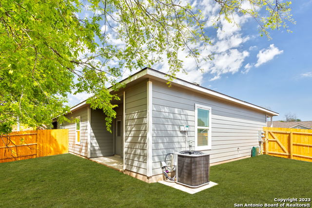 Image 32 of 32 For 605-607 Hudson St