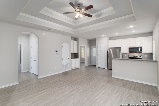 Image 8 of 32 For 605-607 Hudson St