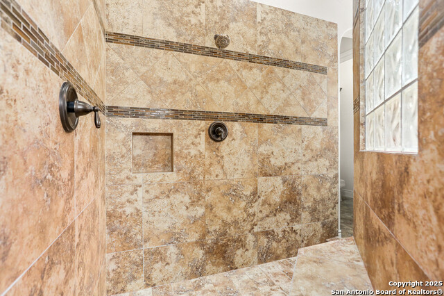 Image 23 of 45 For 25303 Estancia Cir