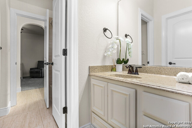 Image 33 of 45 For 25303 Estancia Cir