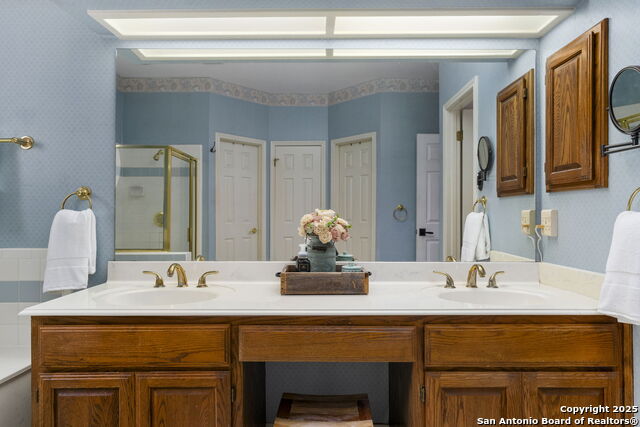 Image 21 of 45 For 16222 Deer Crest
