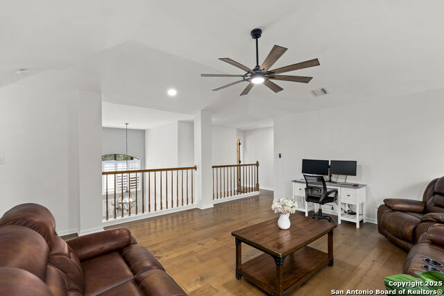 Image 25 of 45 For 16222 Deer Crest