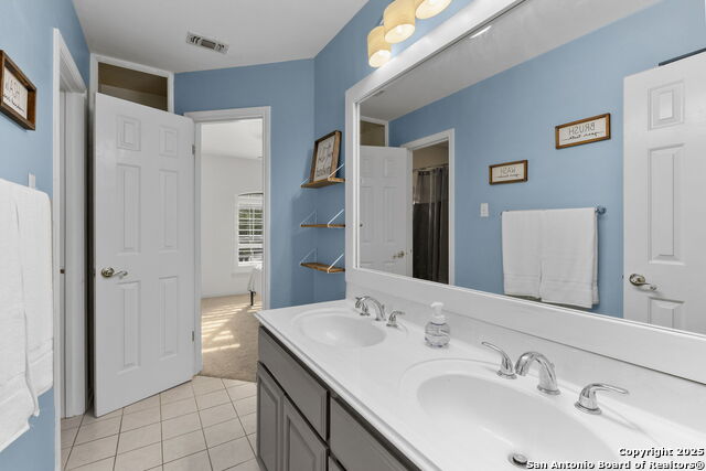 Image 27 of 45 For 16222 Deer Crest