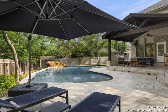 Image 32 of 45 For 16222 Deer Crest