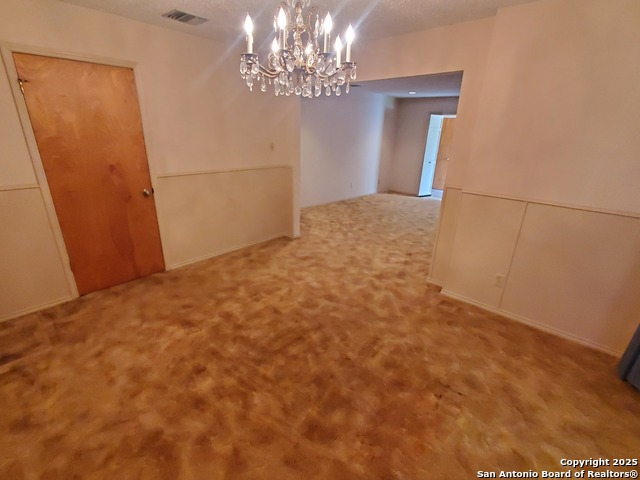 Listing photo id 10 for 1430 Synandra