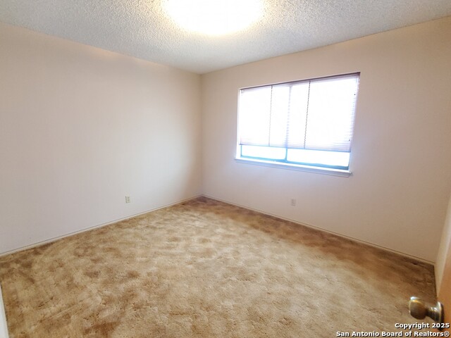 Listing photo id 22 for 1430 Synandra