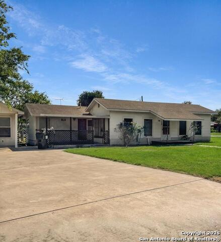 Details for 200 Irvin  , Falls City, TX 78113