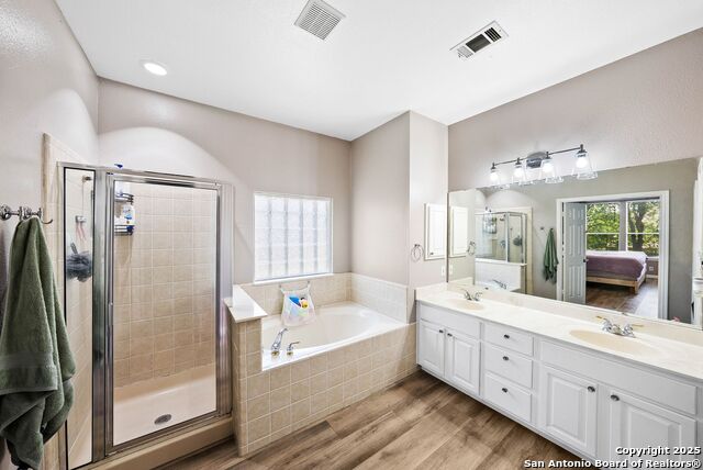 Image 20 of 41 For 7302 Carriage Bay