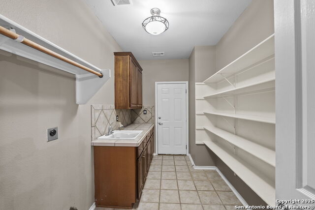 Image 21 of 46 For 111 Westwood Way