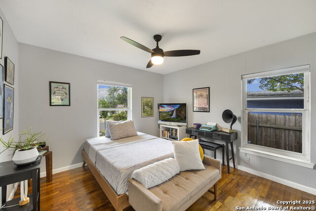 Image 16 of 41 For 718 Olney  