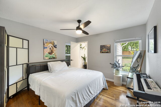 Image 17 of 41 For 718 Olney  