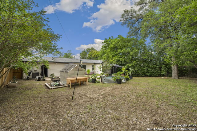 Image 35 of 41 For 718 Olney  