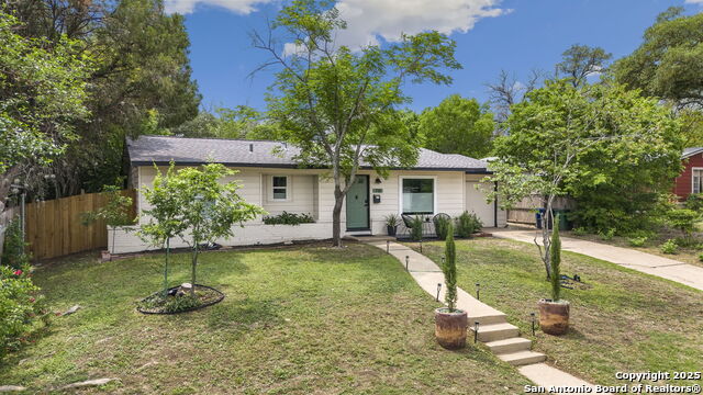 Image 39 of 41 For 718 Olney  