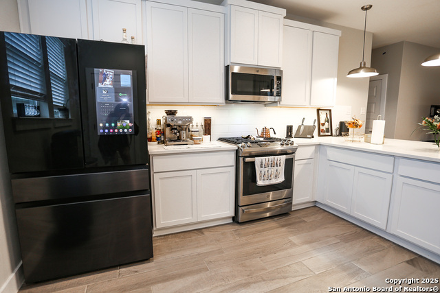 Image 11 of 28 For 1511 Sandalwood Ln E 8
