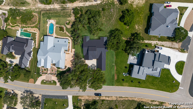 Listing photo id 32 for 11114 Nina Ridge