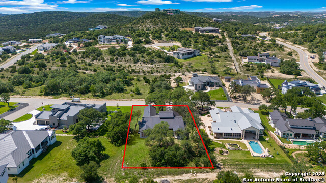 Listing photo id 33 for 11114 Nina Ridge