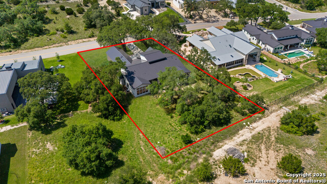 Listing photo id 35 for 11114 Nina Ridge