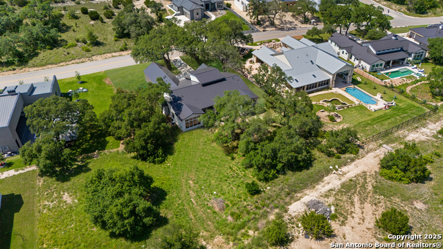 Listing photo id 36 for 11114 Nina Ridge