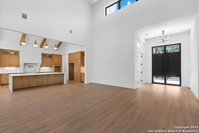 Listing photo id 5 for 11114 Nina Ridge