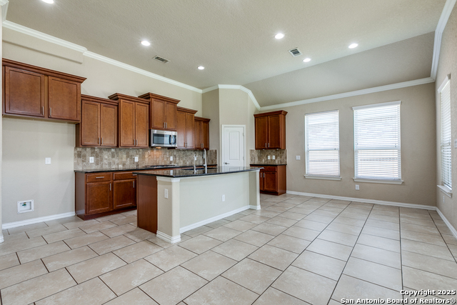 Image 10 of 25 For 12418 Maverick Ranch