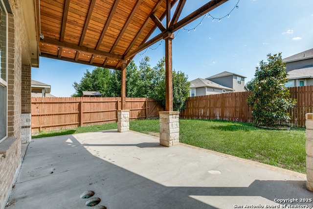 Image 23 of 25 For 12418 Maverick Ranch