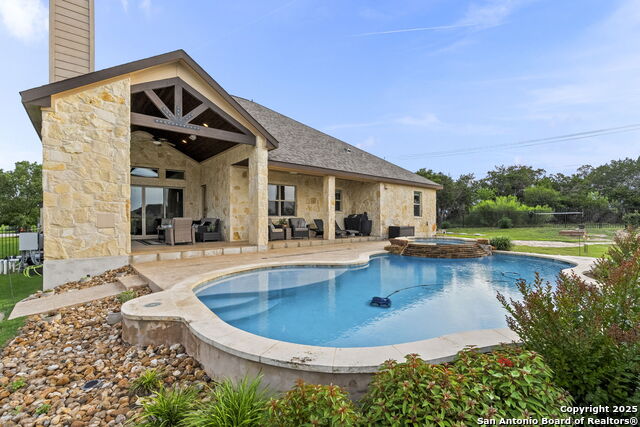 Listing photo id 37 for 27807 San Clemente