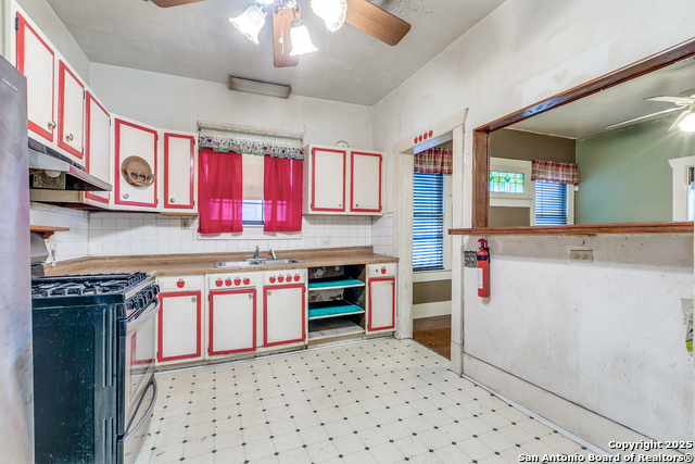 Image 10 of 25 For 806 Kayton Ave
