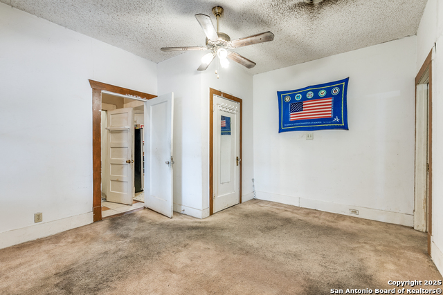 Image 16 of 25 For 806 Kayton Ave