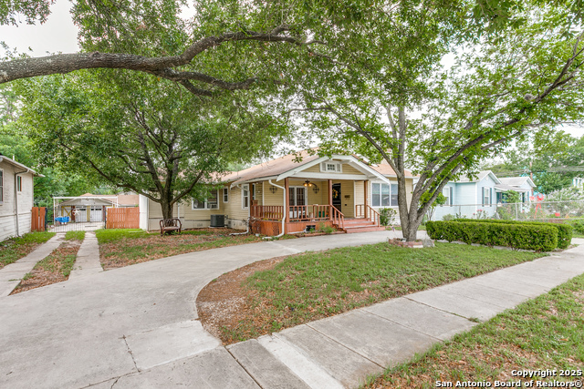 Image 2 of 25 For 806 Kayton Ave