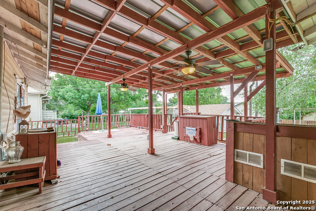 Image 21 of 25 For 806 Kayton Ave