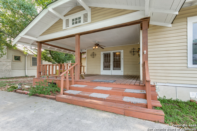 Image 3 of 25 For 806 Kayton Ave