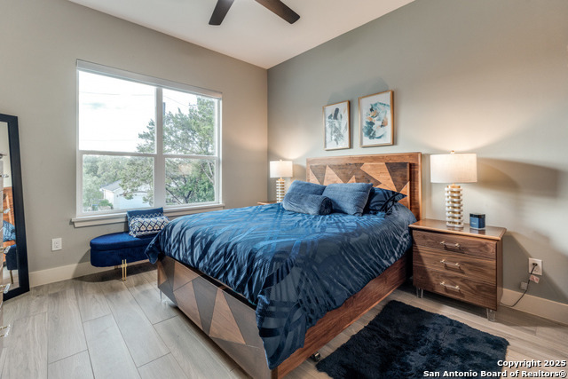 Image 24 of 44 For 7812 Ventura