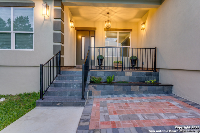 Image 5 of 44 For 7812 Ventura