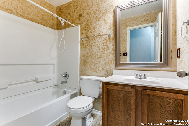 Listing photo id 8 for 3603 Aranda Fields