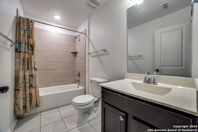 Image 21 of 25 For 15323 Danae Bend