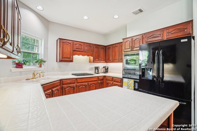 Image 13 of 40 For 11 Granburg Cir