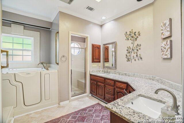 Image 20 of 40 For 11 Granburg Cir