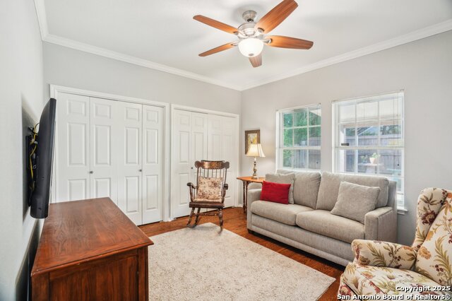 Image 29 of 40 For 11 Granburg Cir