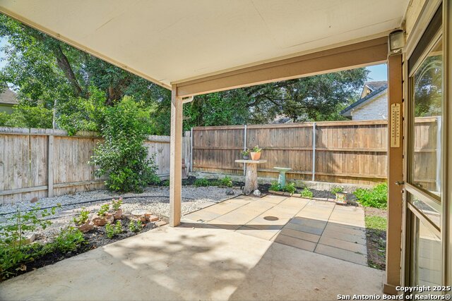 Image 35 of 40 For 11 Granburg Cir