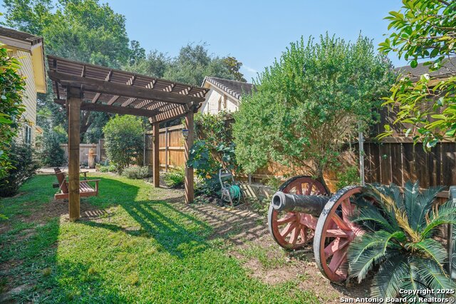 Image 39 of 40 For 11 Granburg Cir