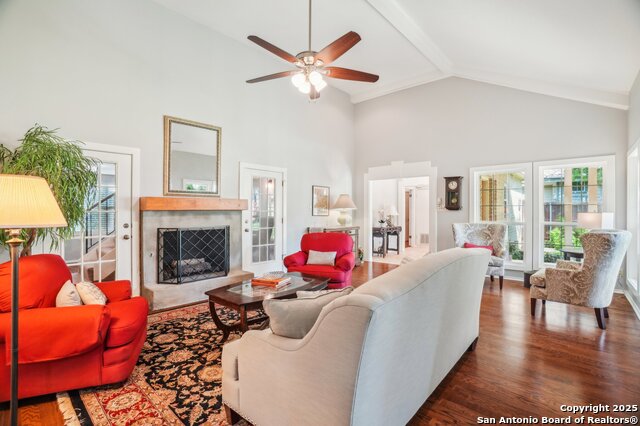 Image 8 of 40 For 11 Granburg Cir