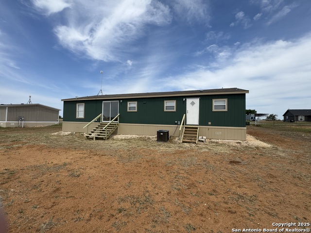 Details for 207 Persimmon, Pleasanton, TX 78064