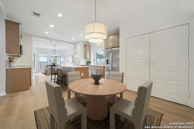 Image 11 of 29 For 13415 Stairock
